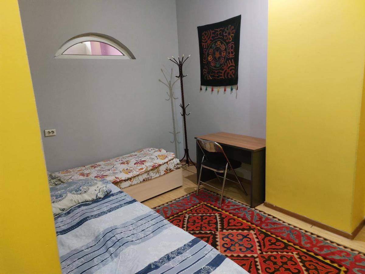 Konok Center Osh Hotel Ngoại thất bức ảnh