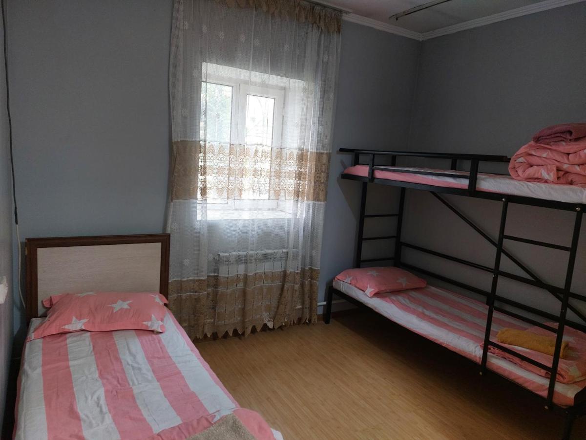 Konok Center Osh Hotel Ngoại thất bức ảnh